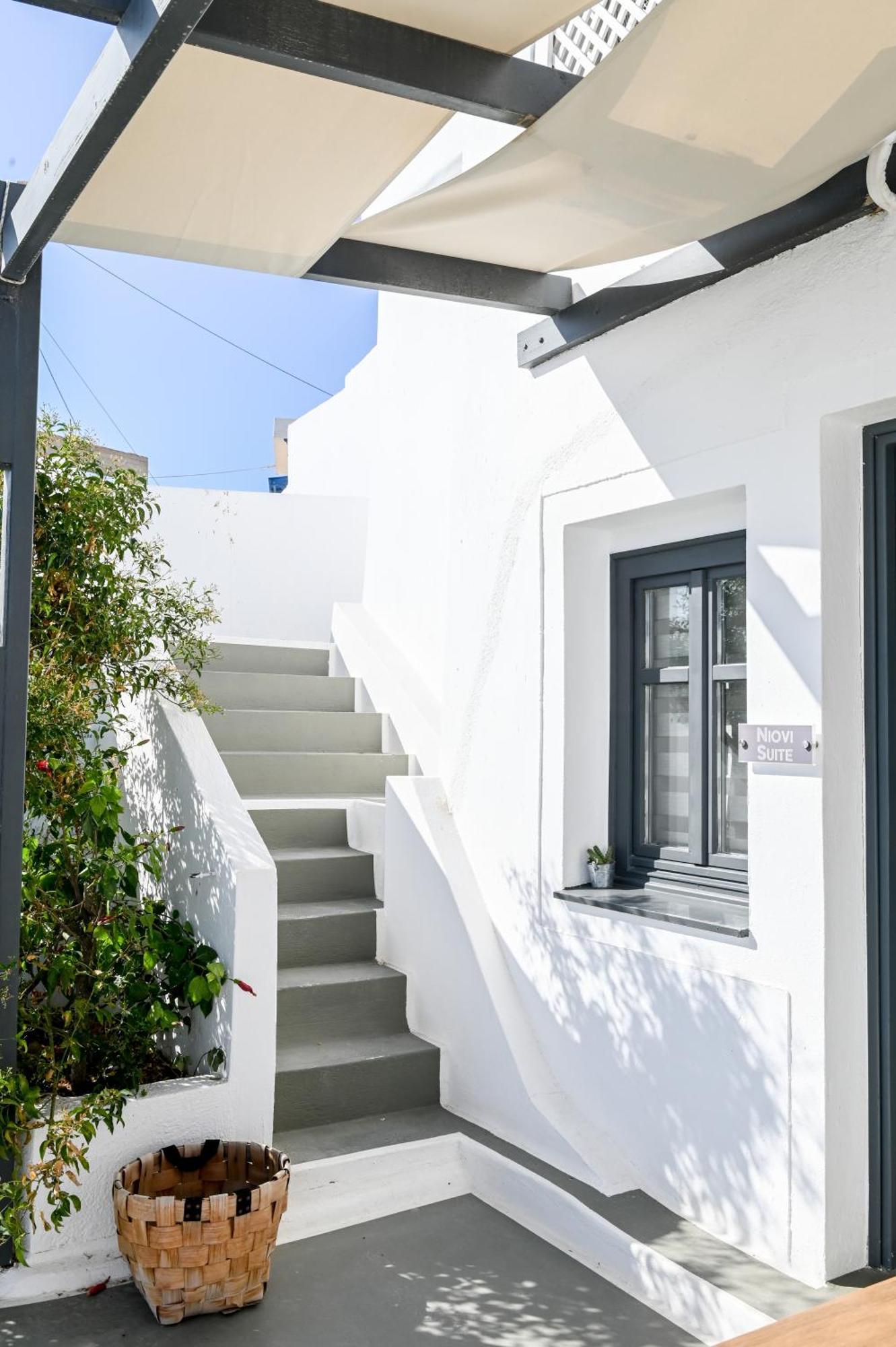 White Curves Santorini Akrotírion Exterior foto